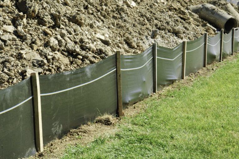 Silt fence perimeter sediment control